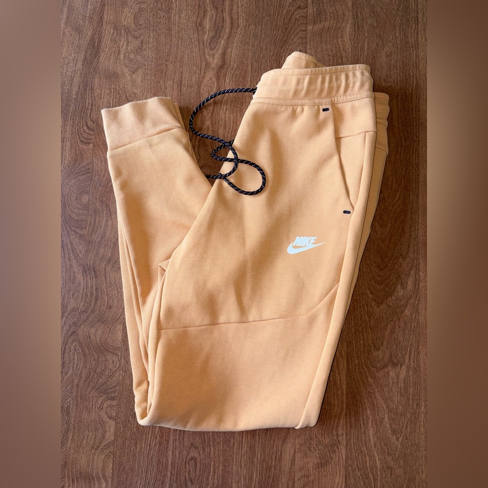 Nike tech men’s  Fleece Joggers